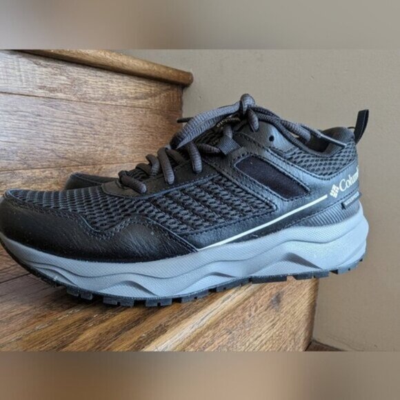 NIB Columbia Women's Plateau Waterproof Hiking Shoe black & gray size 8 - Picture 8 of 12